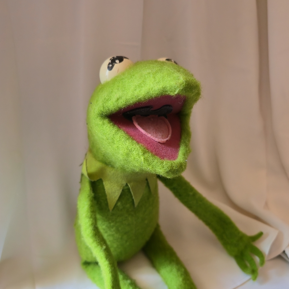 Vintage Kermit The Frog 18” Stuffed Plush Doll Jim Henson
